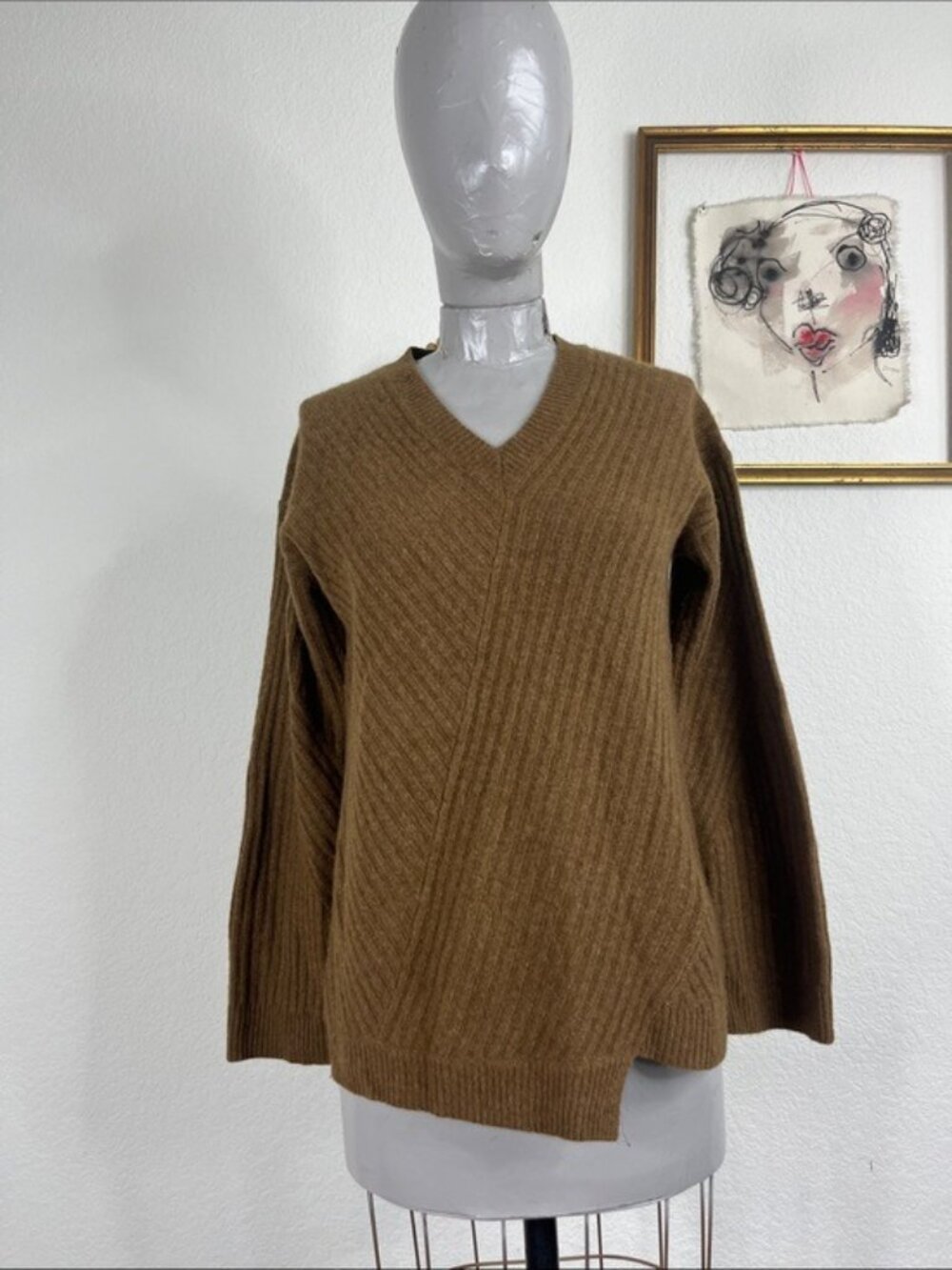 Pringle of Scotland Cashmere Wool Ribbed V Neck Asymmetric Hem Sweater